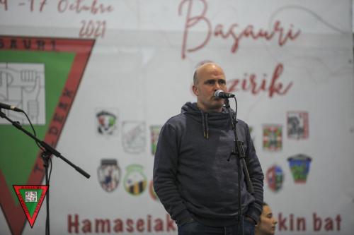 04518 Basa Bizi