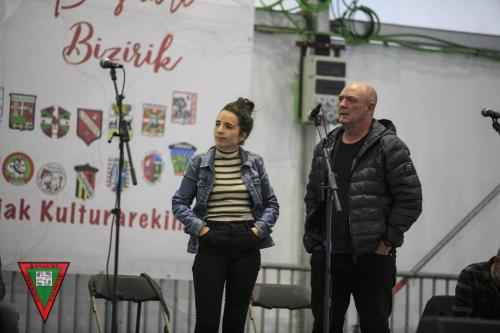 04546 Basa Bizi