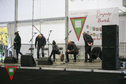 04612 Basa Bizi