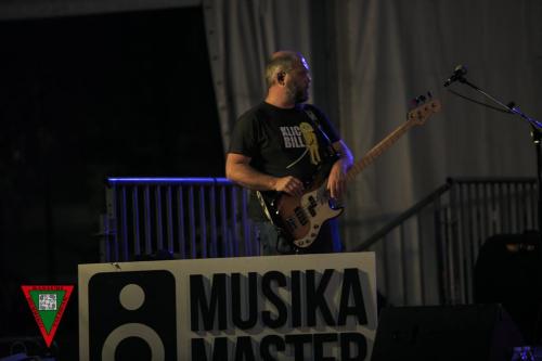 15703 Basa Bizi
